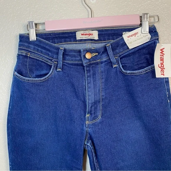 WOMEN'S WRANGLER high rise FIERCE FLARE JEAN - Picture 8 of 10